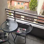 White Stone Downtown Apartman *
