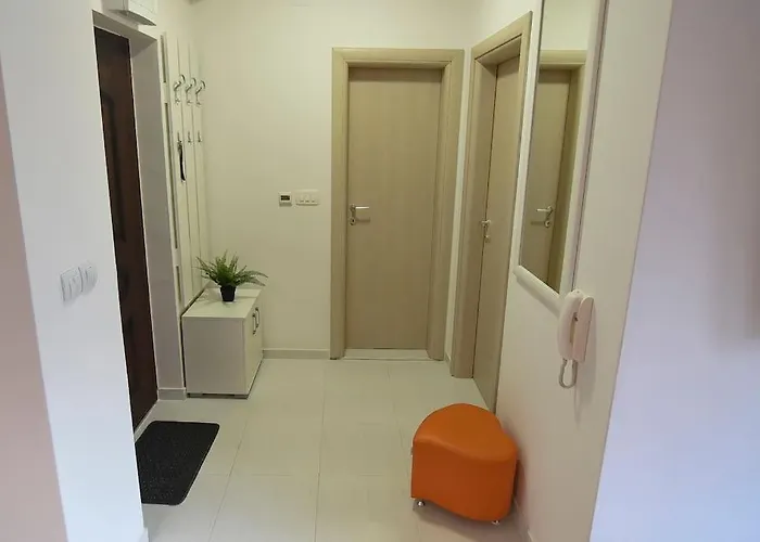 Apartment White Stone Downtown